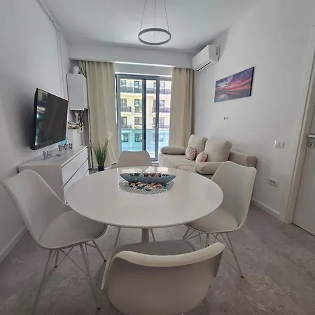 Wave Seaview شقة Năvodari