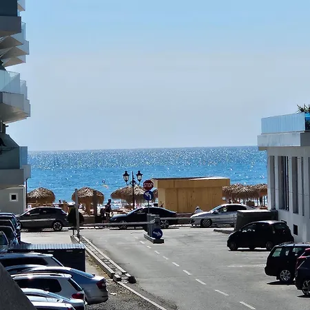 Wave Seaview شقة Năvodari